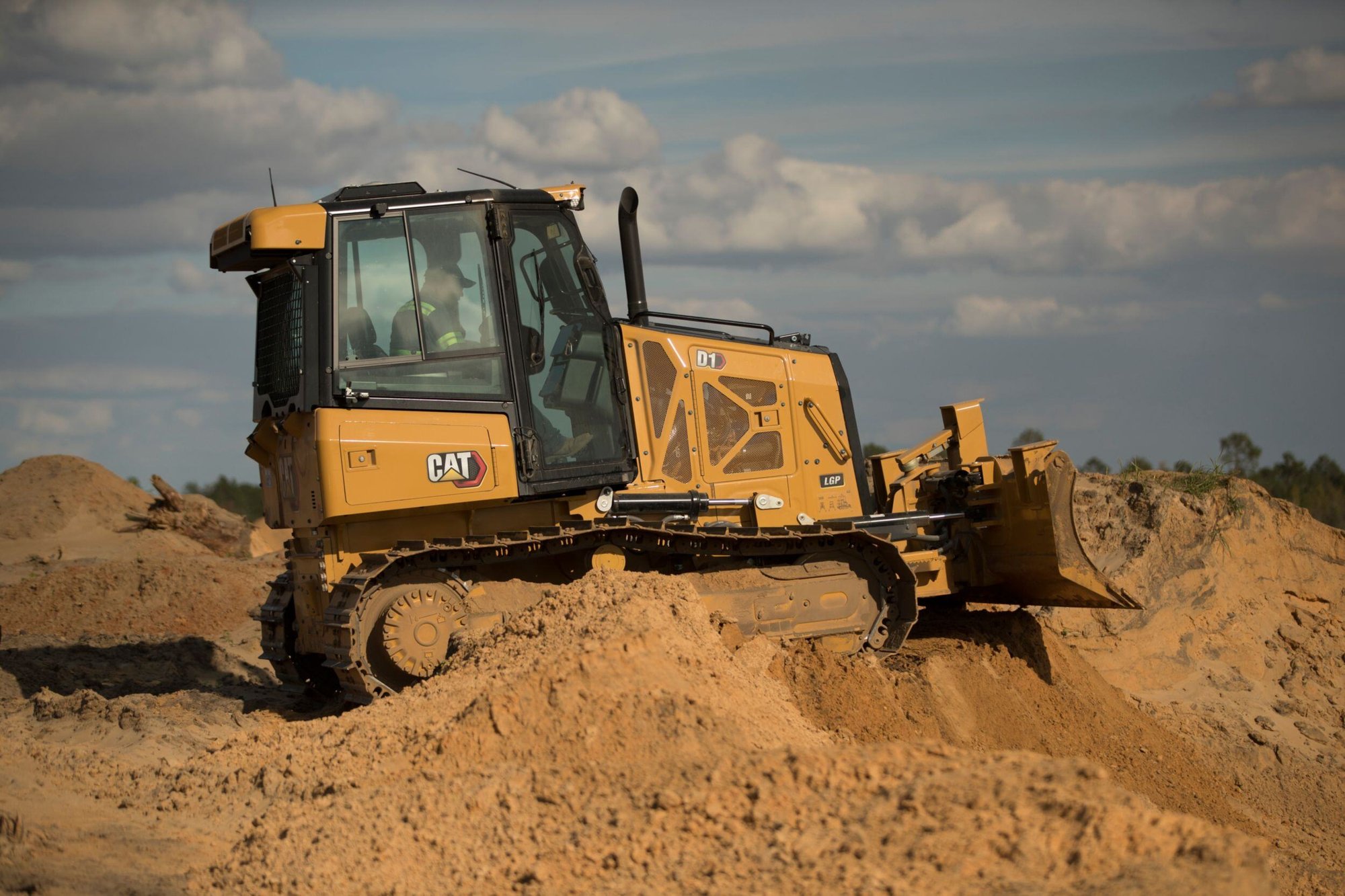 d1-dsmall-dozer-landscape