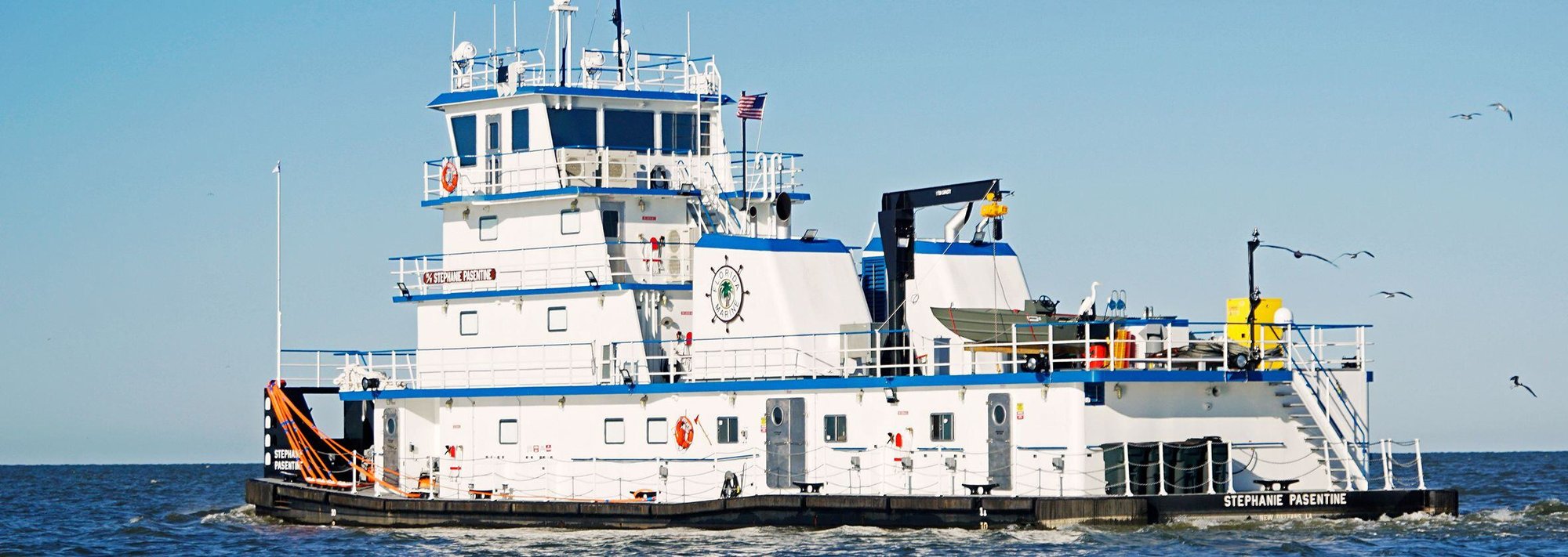 marine-power-banner-boat